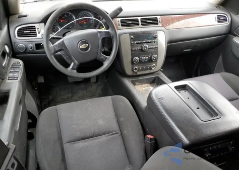 2013 Chevrolet Tahoe Police из США, поврежденный, VIN 1GNLC2E02DR267836